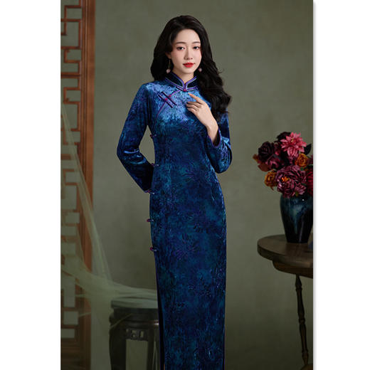 GX老上海复古中国风长款丝绒加绒旗袍2025冬新款长袖旗袍 商品图3