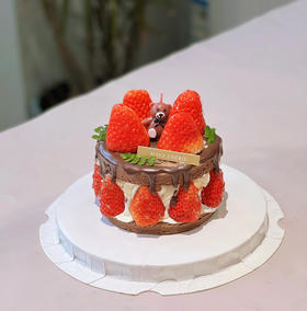 草莓布蕾（4寸）