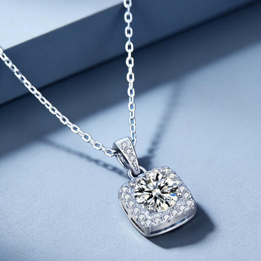 胖*来爆款 AOFI 一克拉莫桑钻 小方糖 戒指/项链 商品图7