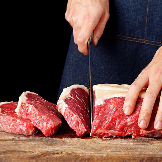 整切西冷牛排500g（5片盒装）*1+烤肠508g*1+鸡排100g*5+秘制鸡肉披萨180g*1+果蔬牛肉披萨180g*1+蛋挞皮600g*1+蛋挞液500g*1+牛肉馅饼520g*1+保温袋*1 商品图2