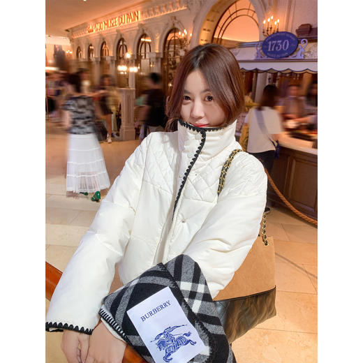 <曾小咸推荐>韩系翻领浅杏色菱格棉服女冬季棉袄毛绒绒保暖棉衣外套上衣 商品图1