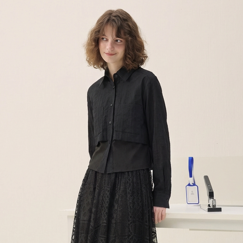 谜底拼接外套长袖2026春新品时尚设计感短款修身衬衫女265MW5034