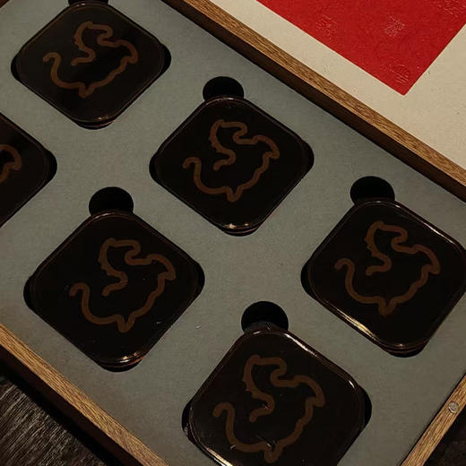 马年海南沉香片定制礼盒 商品图0