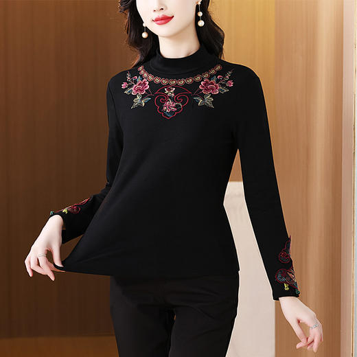 雀说冬季新款民族风半高领刺绣T恤女修身显瘦内搭加绒打底衫上衣ALW2880 商品图1