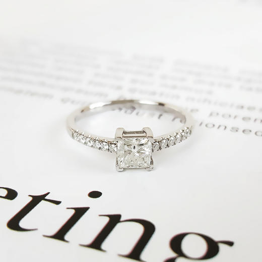 【天然正品】AU750白金简约时尚公主方型经典四爪款0.51克拉钻石戒指13号（皆取最大值） 151225NJS24 商品图5