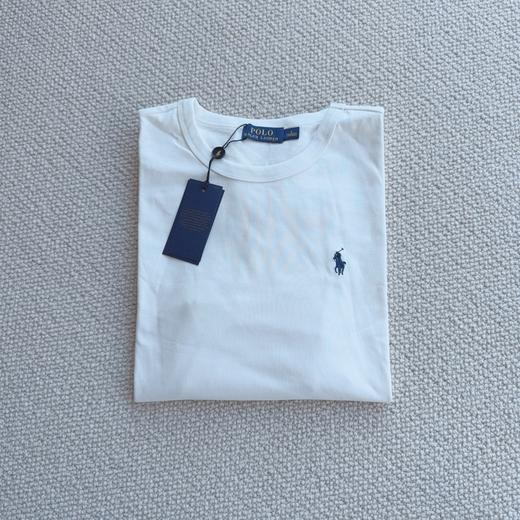 全棉长袖T恤以其舒适透气的面料特性和百搭实用的款式设计 商品图4