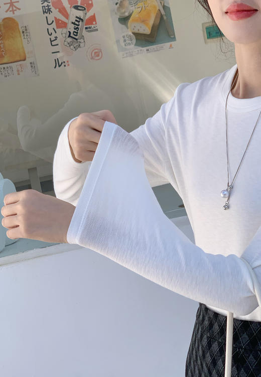 【百图lulu定制】【宝藏T】六色 百搭暖糯 细腻 高弹 不透肉 长袖T恤 商品图11