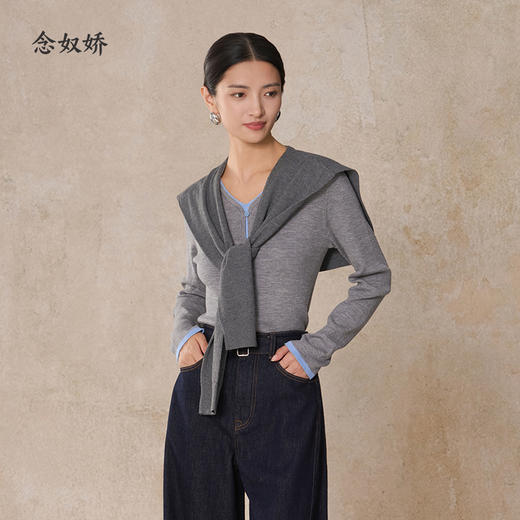 【商场同款】CNK5018 “ 拼色通勤毛衫 ” 袖口、前襟，拼接蓝色，恰到好处的点缀，时髦又减龄 商品图1