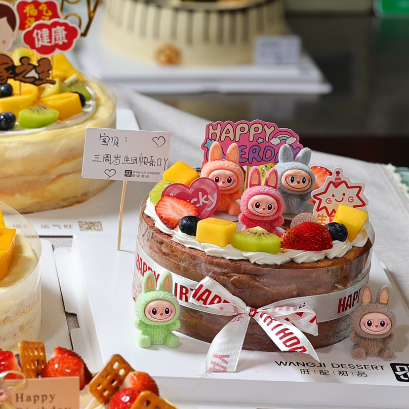 拉布布千层蛋糕，有巧克力，芒果，榴莲口味，可选