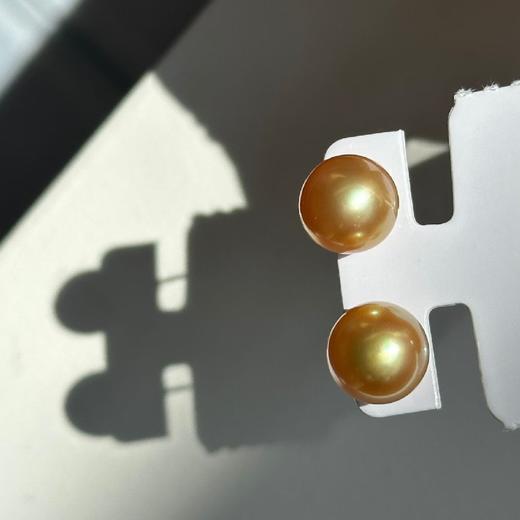 11-12 南洋金珠 浓金 面无瑕，侧背面有瑕 介意瑕疵的宝子请不要拍 价格实在已经太好了 因为觉得佩戴ok才上架 望理解 介意瑕疵请不要拍 商品图1