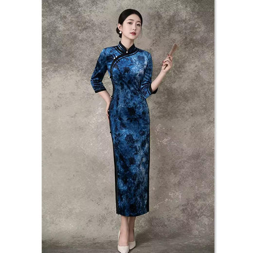 GX宽边植绒复合长款七分袖旗袍2025冬季新款大码宴会旗袍 商品图3