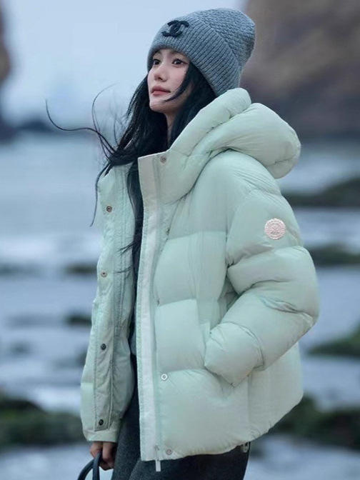 【甄选优质好面料❗️防水防泼无畏寒风】雪山抗寒白鸭绒羽绒服女短款小个子百搭加厚时尚学生新款潮牌外套。jb 商品图0