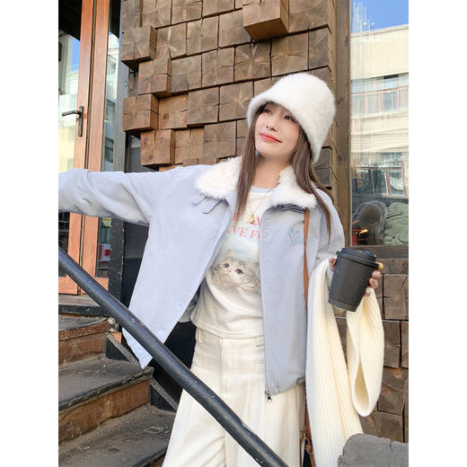 <曾小咸推荐>现货秒杀 ！微信超特价！韩系毛毛领灯芯绒棉服 日常299.99 立减130 秒杀169.99！！ 商品图2