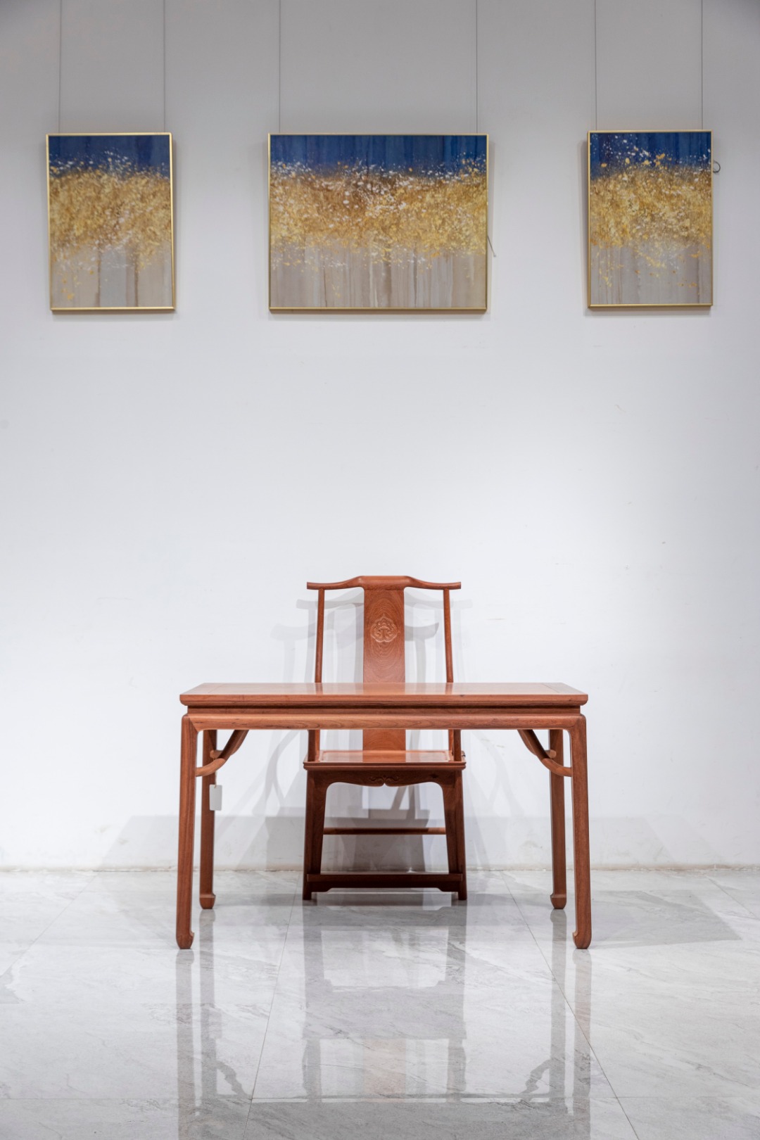 红桥红  家具严选  缅甸花梨(大果紫檀）  【128 马蹄腿霸王枨 小书桌】