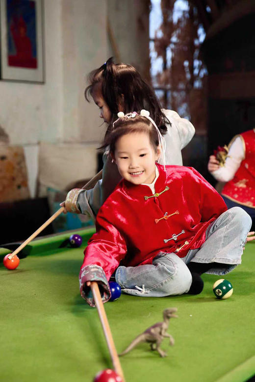 【预售】盛唐牡丹  Kids中国红马跃新春双穿外套&PeaceBio面霜&身体乳东方境礼盒 商品图0