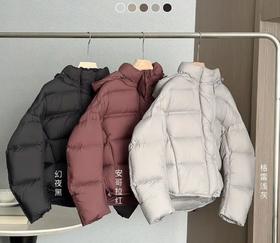  董洁巴黎白色羽绒服+半裙美爆了！清冷文艺，小说里的千金白月光回国了