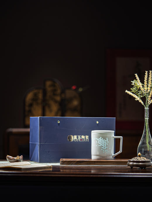 新品 富玉 | 景德镇陶瓷星韵茶漏杯带盖水杯 商品图0