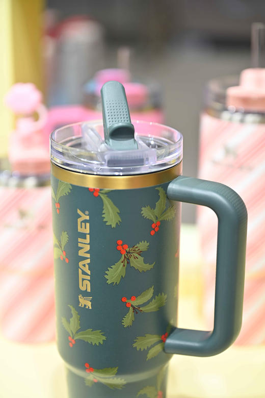 STANLEY 高颜值时尚巨无霸吸管杯居家保温水杯子 圣诞心意礼 商品图4