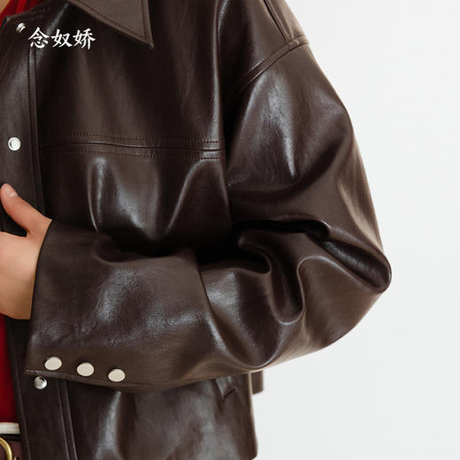 【商场同款】CNF5B70 “ C位皮衣 ”  细腻皮质括感与质感 截短廓形 打造黄金比例 外套 商品图2