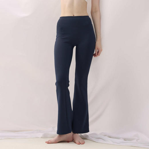 谜底瑜伽裤九分裤2026春季新品高弹力保暖高腰喇叭裤女261MK0068 商品图0