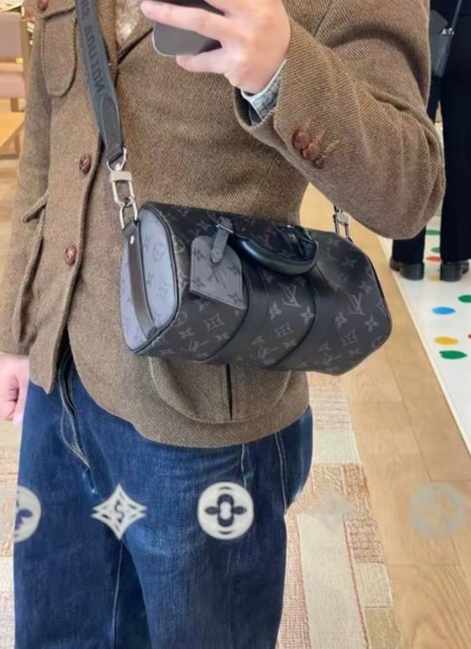 中性款黑武士斜挎包he 商品图4