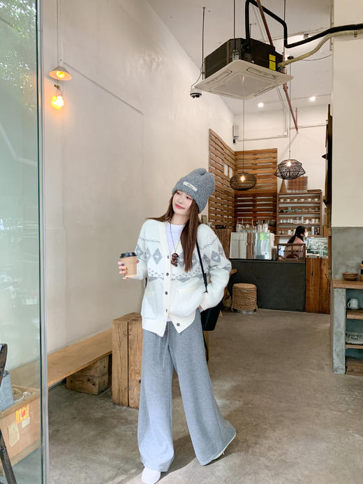 <曾小咸推荐>现货秒杀 ！微信超特价！韩系提花v领毛衣开衫 日常219.99 立减120 秒杀99.99！！ 商品图7