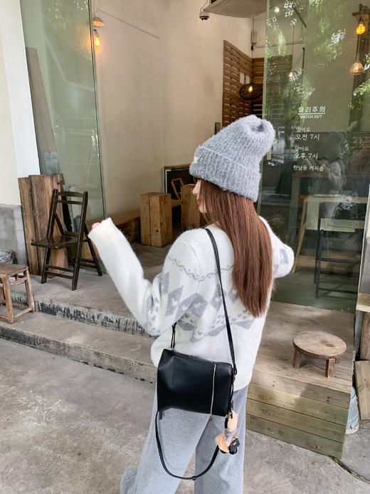 <曾小咸推荐>现货秒杀 ！微信超特价！韩系提花v领毛衣开衫 日常219.99 立减120 秒杀99.99！！ 商品图8