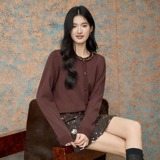 奢姿大码女装2025冬季小香风针织衫复古钉珠毛衣胖妹妹气质上衣9854691082A 商品图0