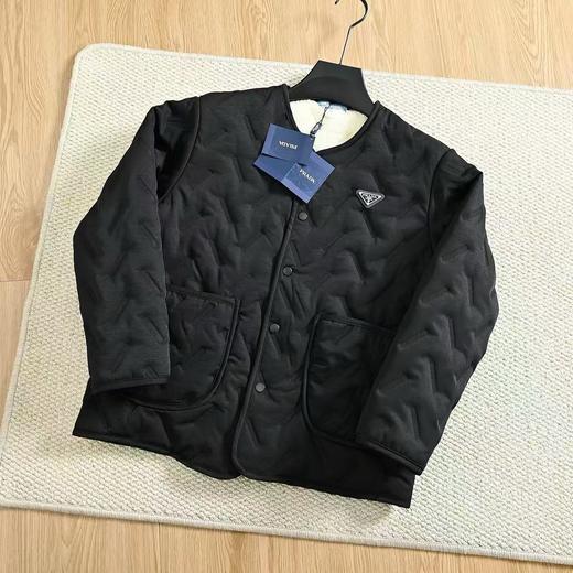 谱拉达2025男士经典三角铁标加绒暗扣开衫外套！男女同款情侣款 商品图1