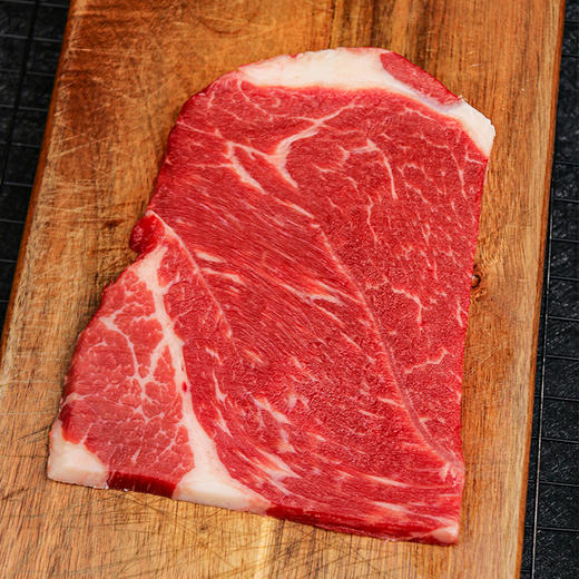 春禾秋牧澳境穹光和牛牛排礼盒588型840g 商品图5