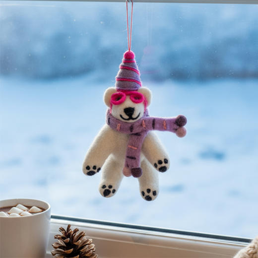 北京仓｜Felt So Good-Luna the Polar Bear Arctic-最佳北极熊情侣穿搭 卢娜 羊毛毡 挂件［英国设计师］ 商品图5