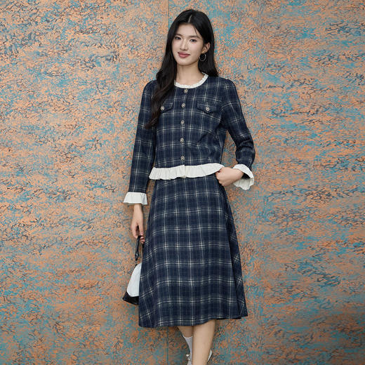 【降价】奢姿大码女装2025冬季减龄格纹拼接学院风两件套胖妹妹时尚套装9954953727 商品图4