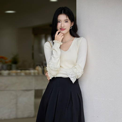 奢姿大码女装2025冬季减龄蕾丝花边V领上衣胖妹妹时尚百搭针织衫9853603097 商品图2