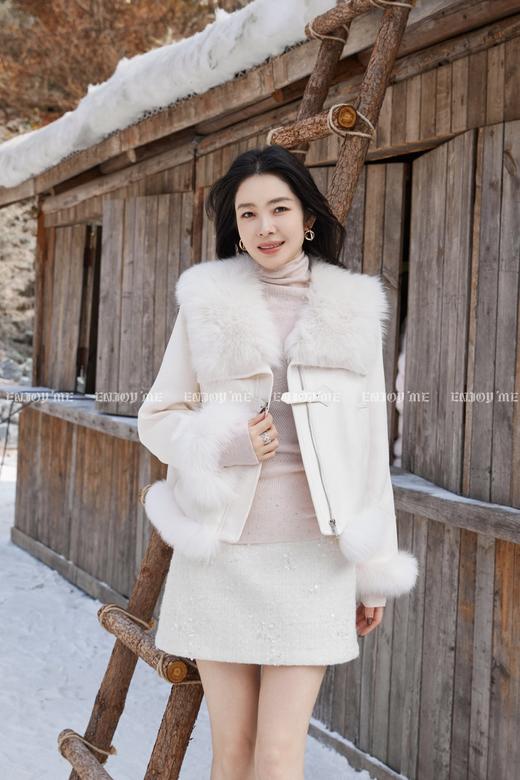 【门店同款】ENJOY冬季“游牧漫寻”海军毛领皮草外套 168443121 商品图5