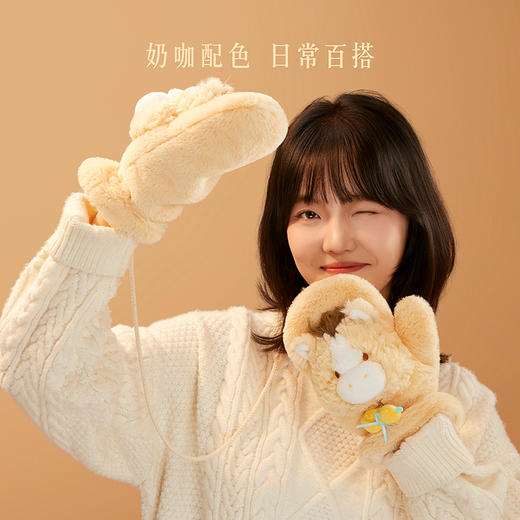 【故宫手套】福气小马毛绒手套文创保暖可爱挂脖滑雪骑行本命年礼物 商品图3