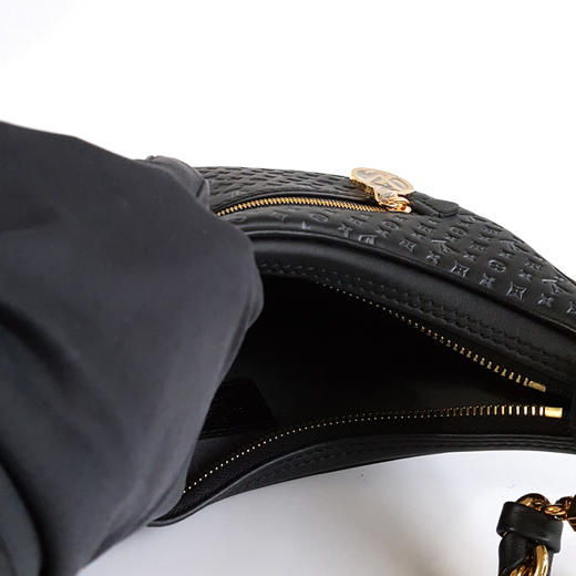 【95新】LV路易威登LoopM22591色全皮压纹Loop月牙包豌豆包单肩腋下包女士 171225NJS18 商品图8