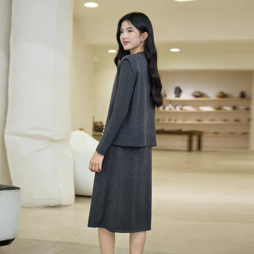 奢姿大码女装2025冬季时尚珍珠装饰针织套装胖妹妹气质减龄两件套9854953851 商品图3