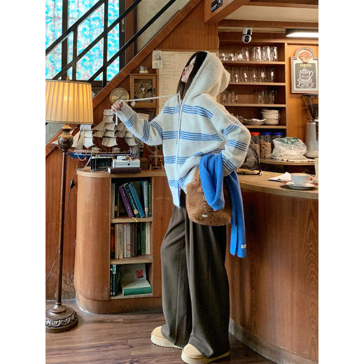 <曾小咸推荐>现货秒杀 ！微信超特价！韩系条纹连帽毛衣 日常209.99 立减110 秒杀99.99！！ 商品图4