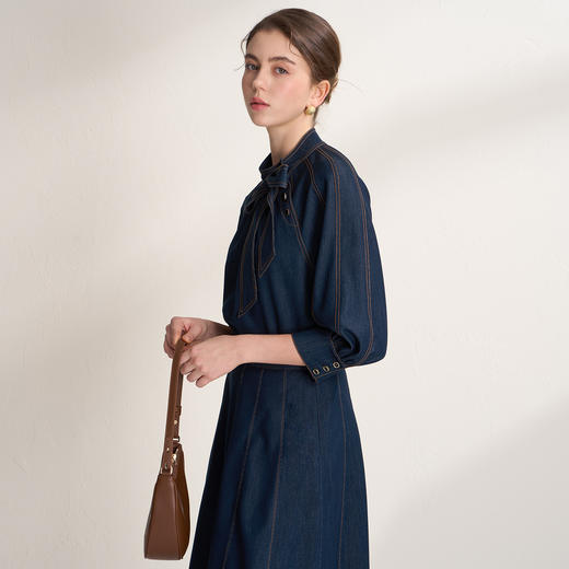 EITIE爱特爱蝴蝶结气质圆领时尚仿牛仔宽松显瘦2026春季新款小上衣A2613115 商品图4