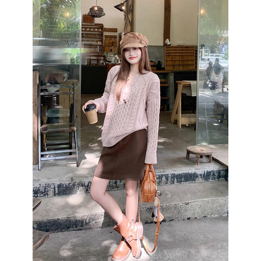 【179元任选2件】现货！韩系v领粉色镂空针织衫 商品图1