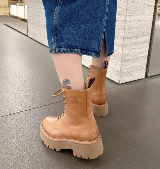 年后发 重磅经典   Cel经典厚底马丁靴  全皮系带机车靴 商品图0