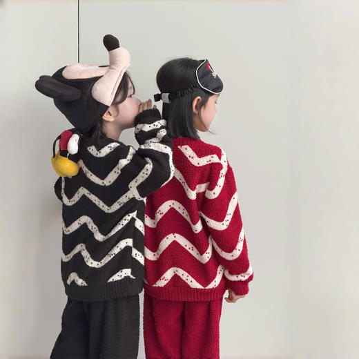 【秒杀】出口韩国童装❗️母婴专属品质❗【亲子款条纹半边绒保暖套装】毛绒绒的面料，手感软糯，性价比超高的款 商品图1