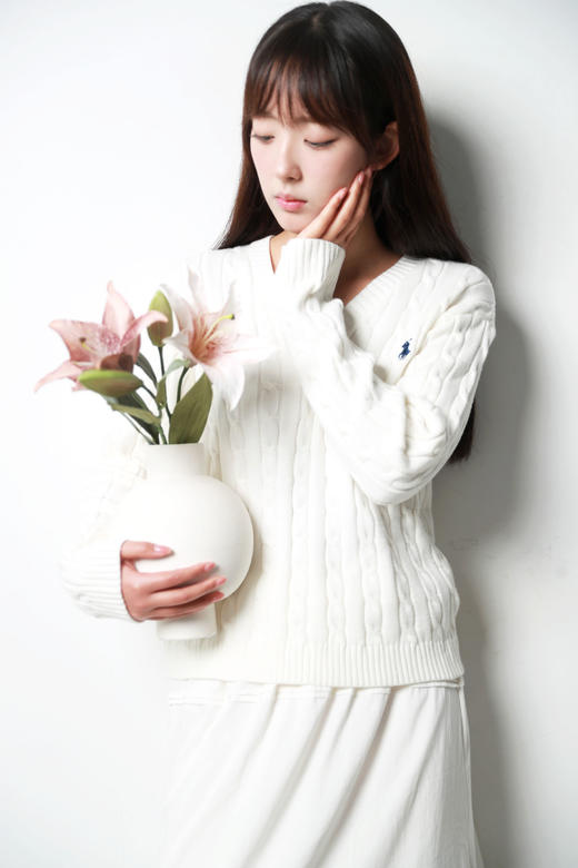 V领才是绝绝子，绞花复古毛衣。胸口小标长袖全棉长袖外套C122388 商品图7