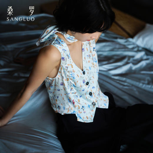 烂漫田园』桑罗清新碎花V领马甲桑蚕丝女款百搭叠穿背心 商品图0