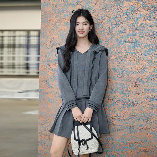 奢姿大码女装2025秋季时尚减龄海军领上衣胖妹妹气质学院风上衣9953194333A 商品图4