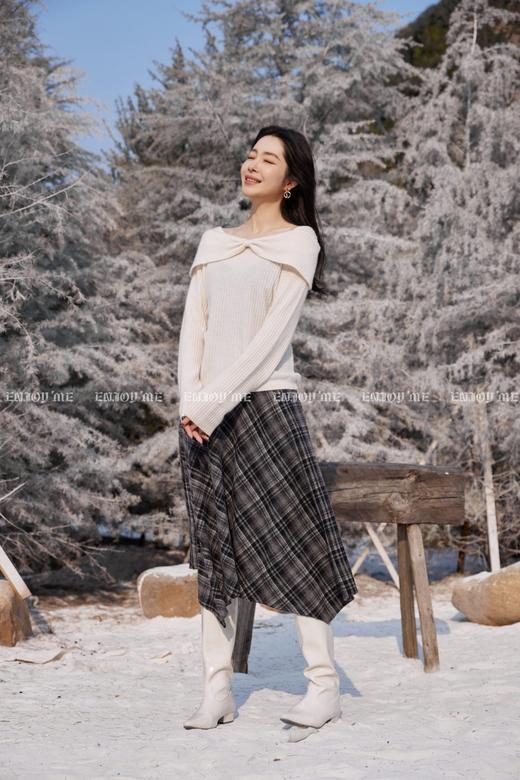 【门店同款】ENJOY冬季“午马”一字领蝴蝶结针织上衣 168843722 商品图12