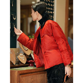 「自」全新升级【铂金会员809/天猫1089/差价280】(12129)洛诗琳新年红色战袍中式鹅绒服2025冬季国风桑蚕丝保暖外套