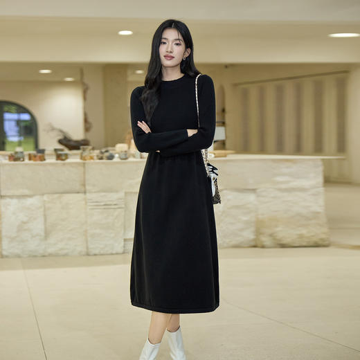 奢姿大码女装2025冬季设计感半高领连衣裙胖妹妹简约风针织裙子9854853932B 商品图4