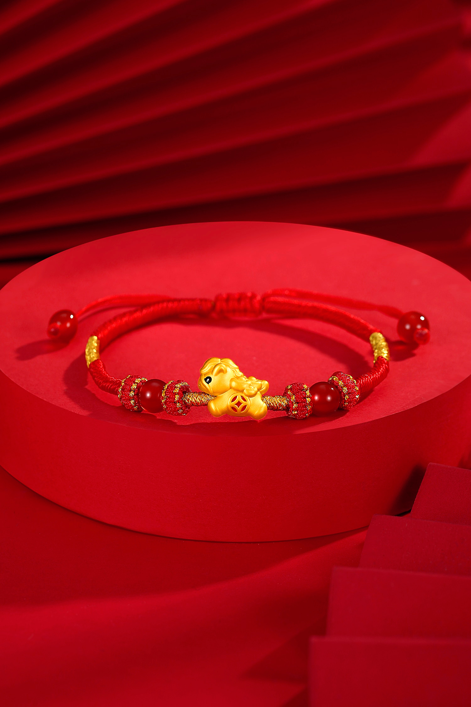 Winy 足银镀金 + 红玉髓 + 珐琅 鸿运金驹跨年手链 红绳编织可调节 带证书 新年好运饰品