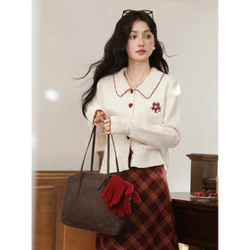 鹿向南「红莓果酱」少女感减龄杏色polo领毛衣女冬季长袖针织上衣